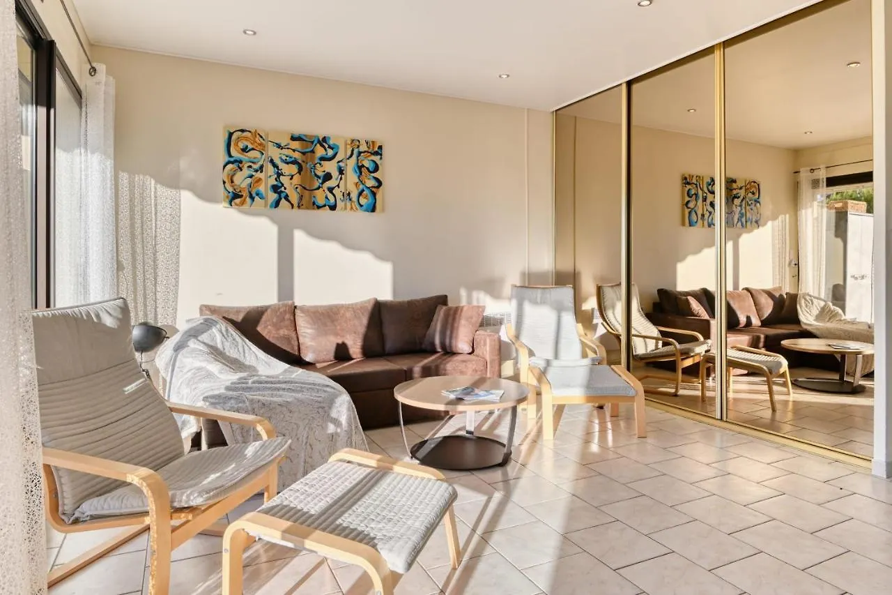 Entre Ciel Et Mer Appartement Каси 0*,  Франция